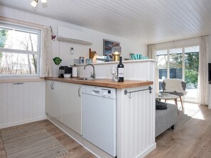 Private kitchen - 6 Person Holiday Home in Hemmet (Hemmet)
