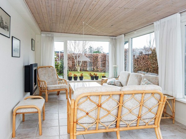 House | Living area - 8 Person Holiday Home in Grenaa (Grenaa)