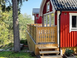 House | Exterior - 4 Person Holiday Home in Huddinge (Huddinge)