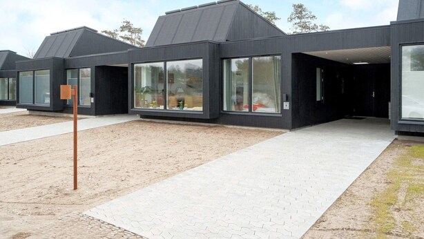 A modern building with large windows and a flat roof. - 5 Star Holiday Home in Gilleleje (Gilleleje)