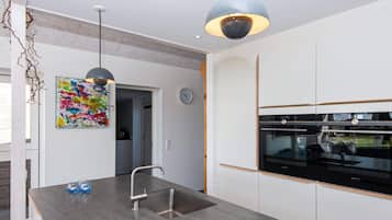 Bahagian dalam