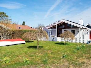 Property grounds - 4 Person Holiday Home in Hemmet (Hemmet)
