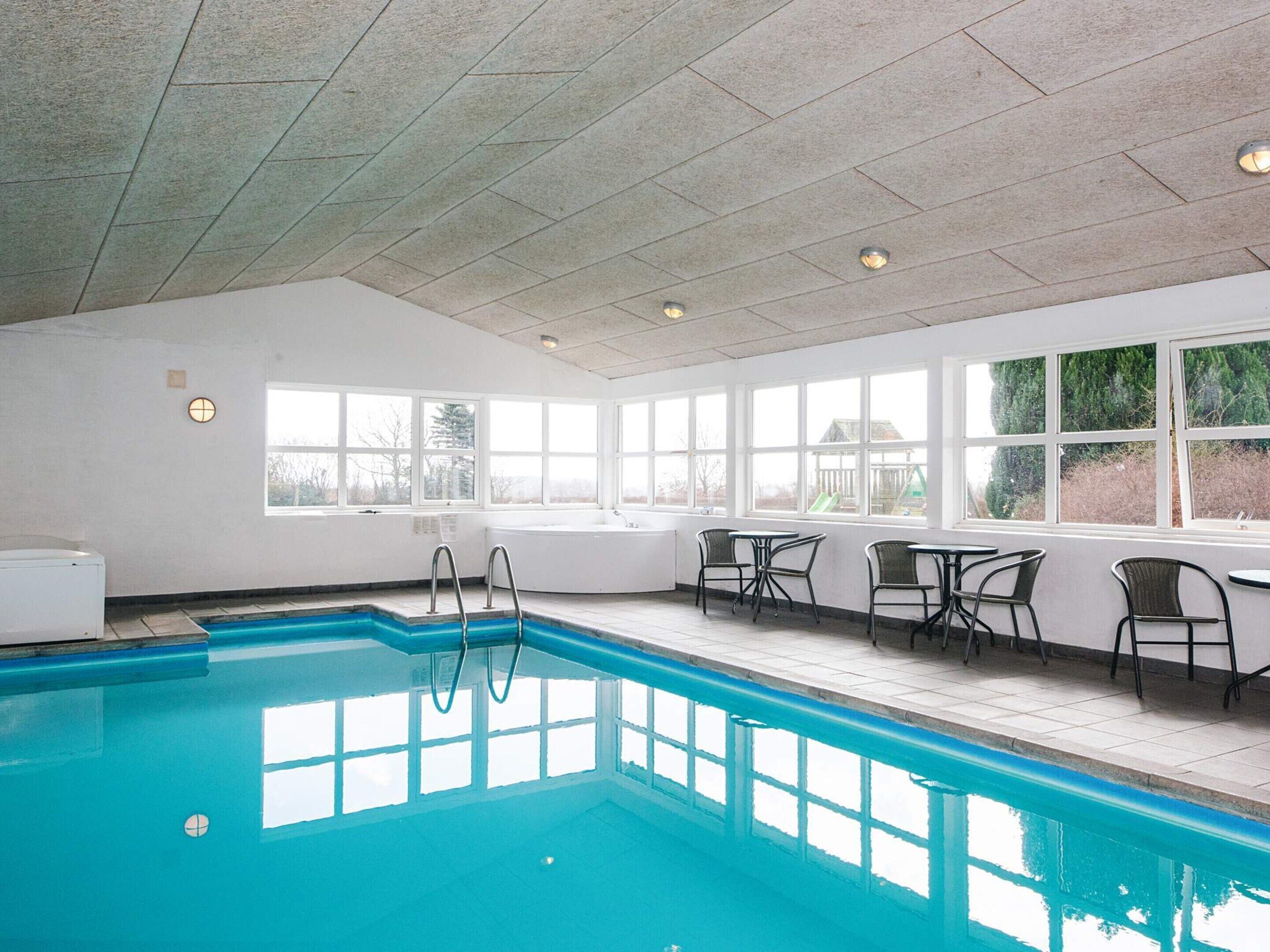 Hus | Pool | Indendørs pool, udendørs pool