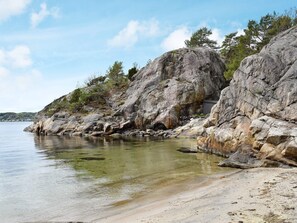 House | Beach - 6 Person Holiday Home in Sondeled-by Traum (Risør)