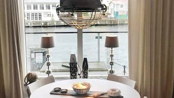 House | Dining