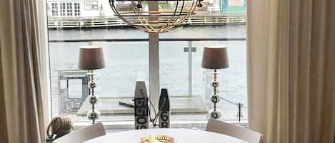 House | Dining