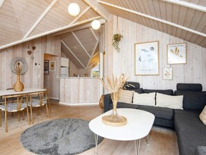 House | Dining - 6 Person Holiday Home in Skjern (Skjern)