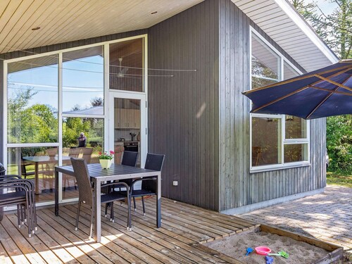 6 Person Holiday Home in Logstor