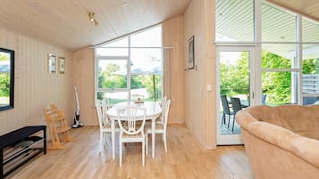 House | Dining