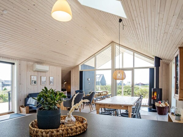 House | Dining - 8 Person Holiday Home in Harboore (Harboore)