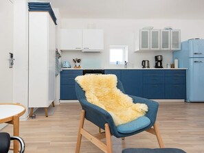 House | Private kitchen - 4 Person Holiday Home in Hejls (Hejls)