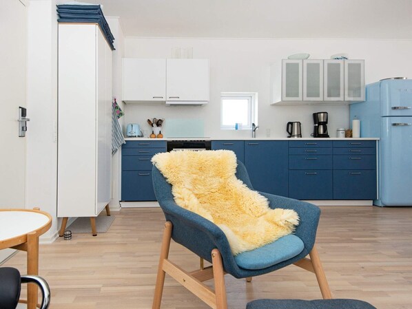 Private kitchen - 4 Person Holiday Home in Hejls (Hejls)