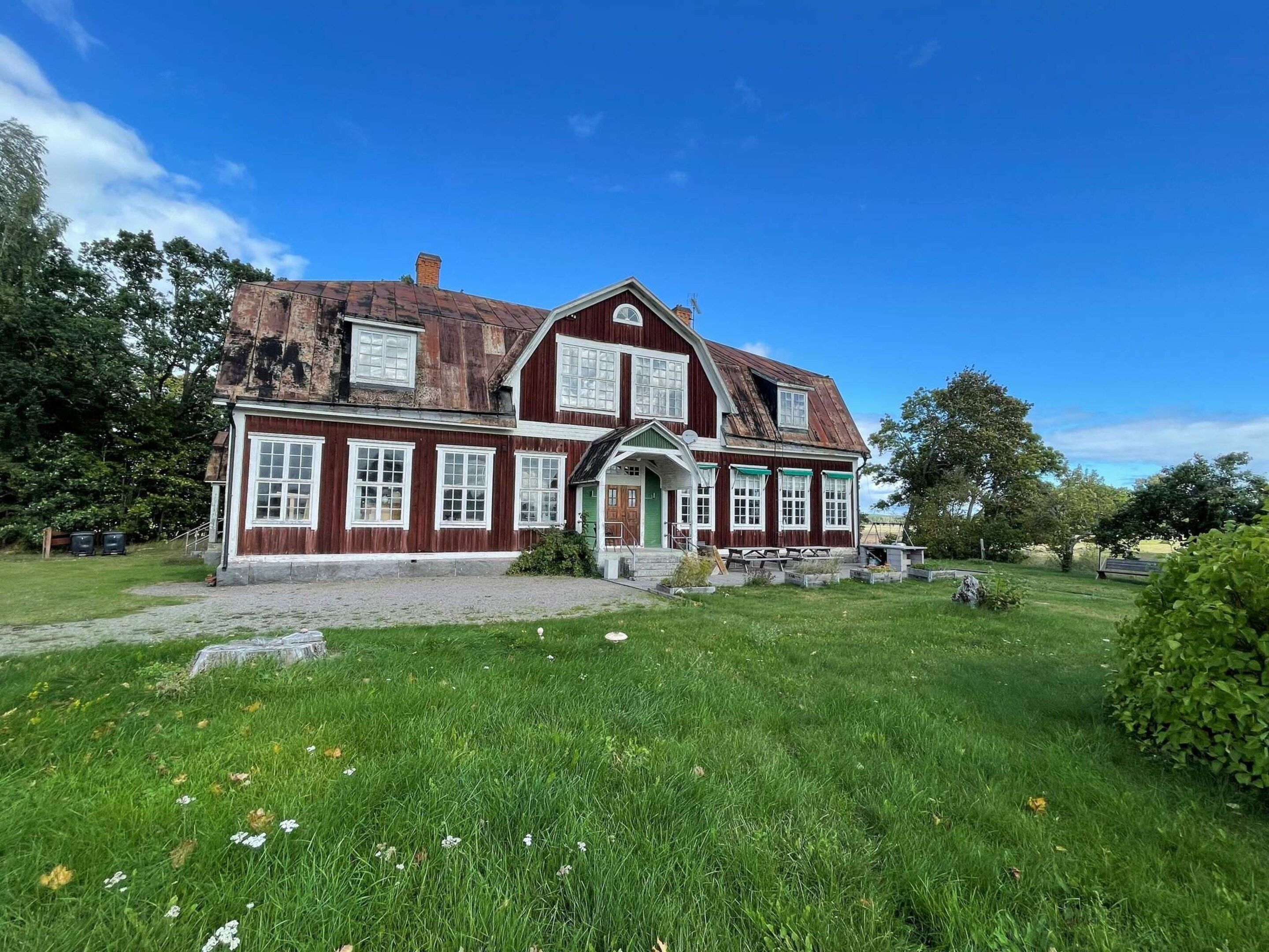 House | Exterior