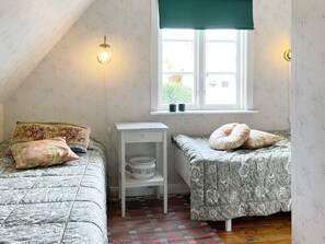 Casa | 2 quartos, individualmente mobiliados