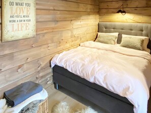 Casa | 5 quartos, individualmente mobiliados