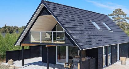 6 Person Holiday Home in Laeso-by Traum