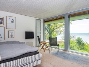 House | 4 bedrooms, individually furnished