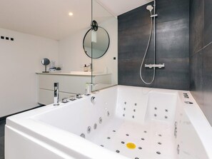 Spa treatment - 4 Star Holiday Home in Vaeggerlose (Vaeggerlose)
