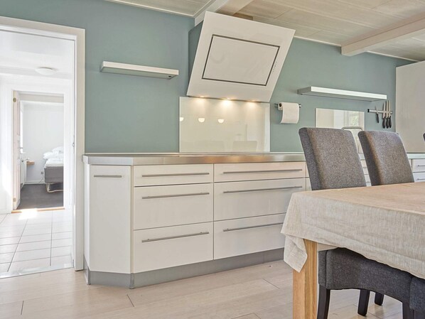 House | Private kitchen - 14 Person Holiday Home in Ronne (Akirkeby)