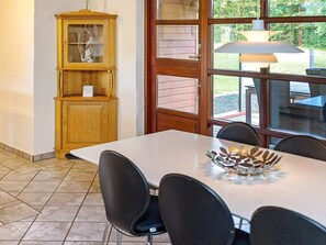 House | Dining - 8 Person Holiday Home in Hojslev (Hojslev)