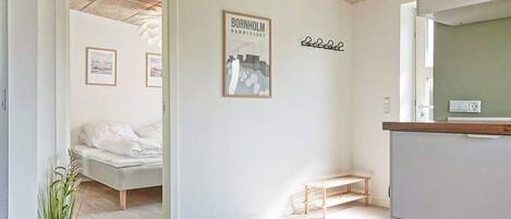 House | 3 bedrooms, individually furnished