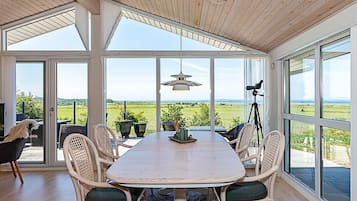 House | Dining