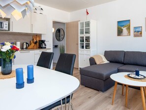 House | Dining