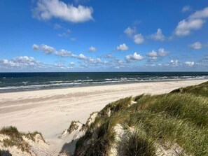 House | Water view - 2 Person Holiday Home in Vejers Strand (Vejers Strand)