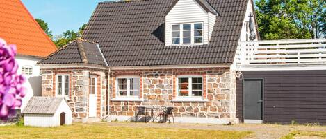 House | Exterior