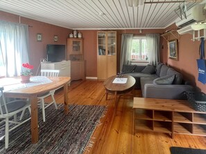 House | Dining - 4 Person Holiday Home in Molkom-by Traum (Molkom)