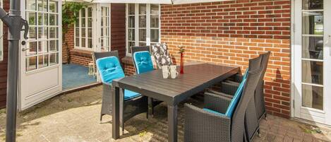 House | Dining