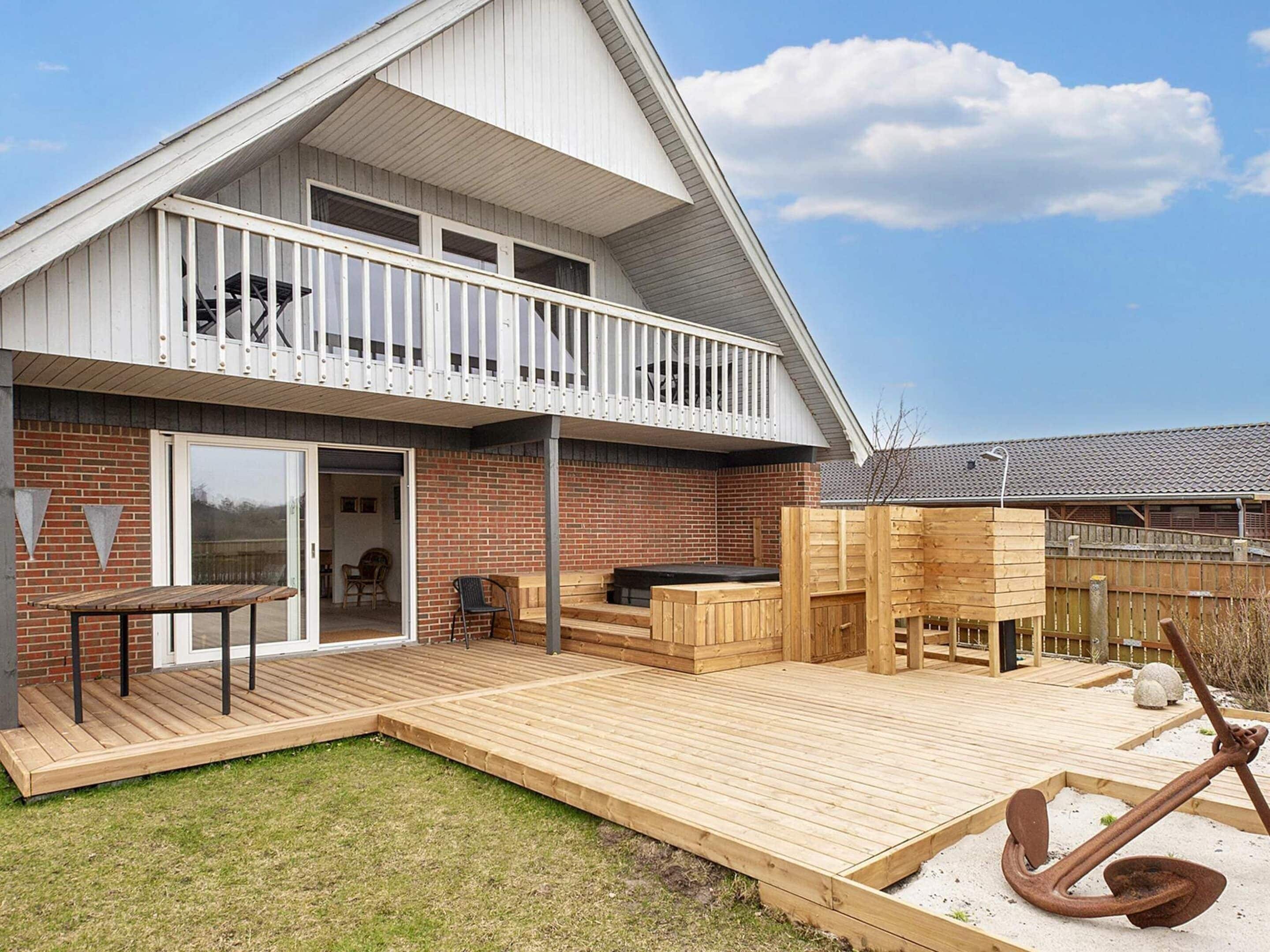 House | Outdoor dining