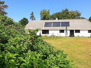 House | Exterior - 6 Person Holiday Home in Laeso (Læsø)