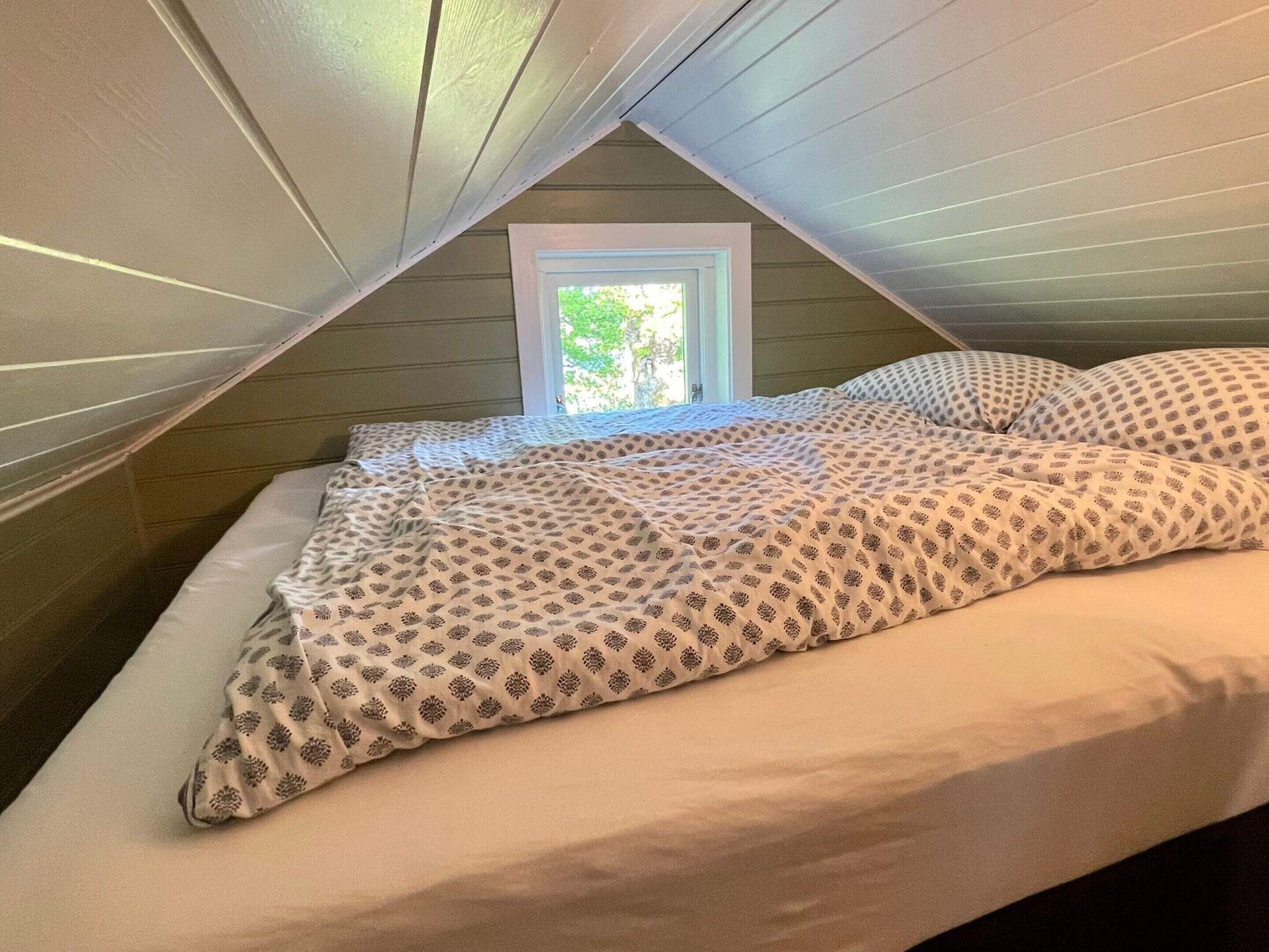 House | 2 bedrooms, individually furnished