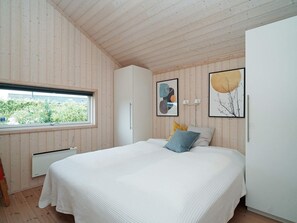 4 bedrooms, individually furnished - 8 Person Holiday Home in Slagelse (Slagelse)