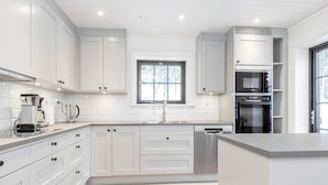 House | Private kitchen - 12 Person Holiday Home in Salen (Salen)