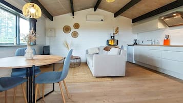 House | Dining