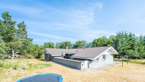 Unclassified image, 1 of 31, button - 10 Person Holiday Home in Blavand (Blavand)