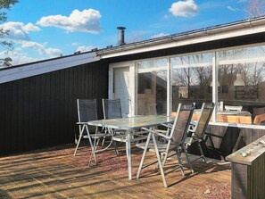 House | Dining - 5 Person Holiday Home in Hals (Hals)