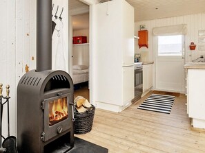 House | Private kitchen - 5 Person Holiday Home in Hals (Hals)