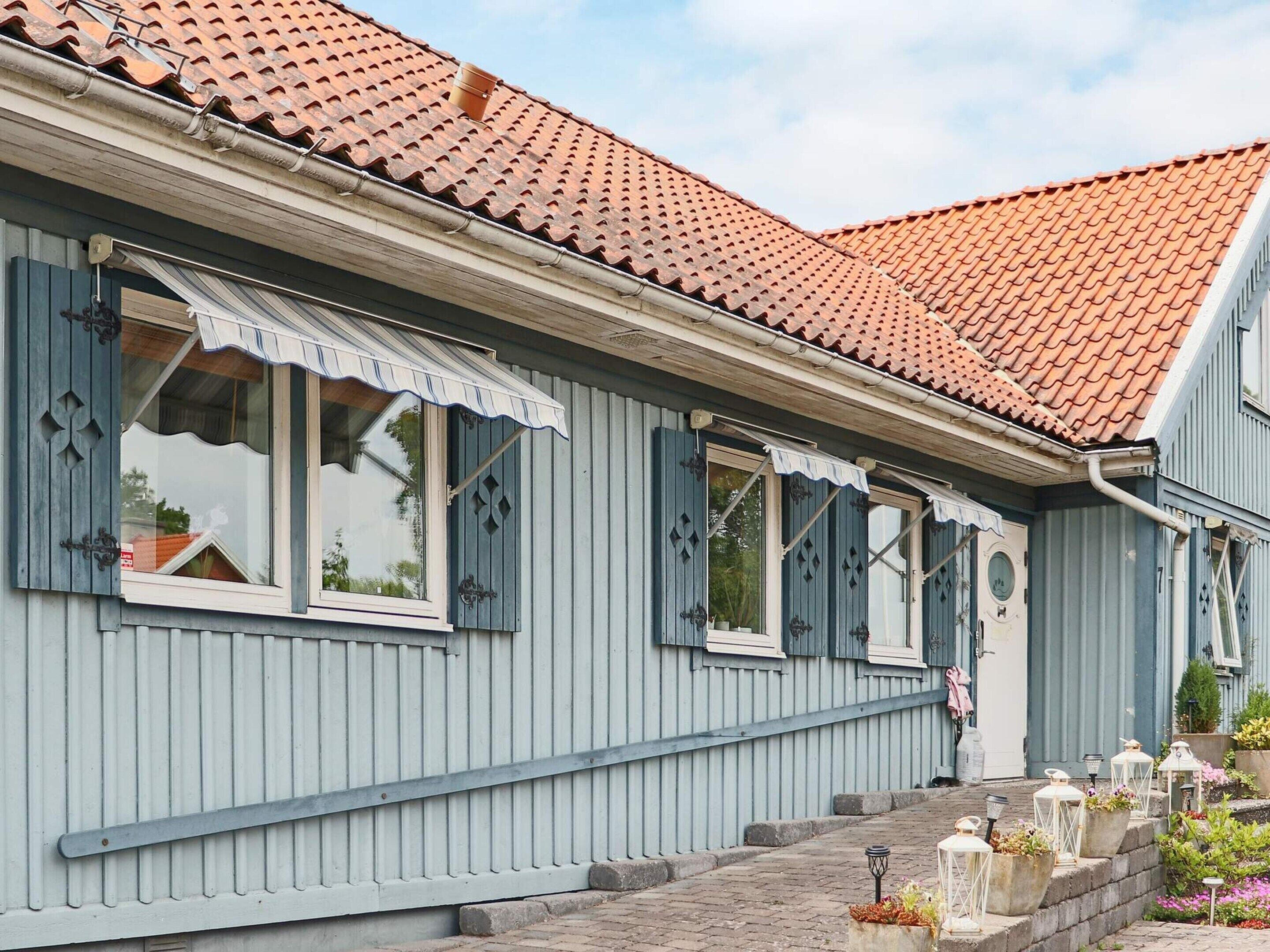 House | Exterior detail