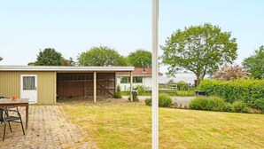 House | Outdoor dining - 8 Person Holiday Home in Borkop (Borkop)