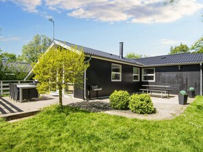 House | Exterior - 6 Person Holiday Home in Hemmet (Hemmet)