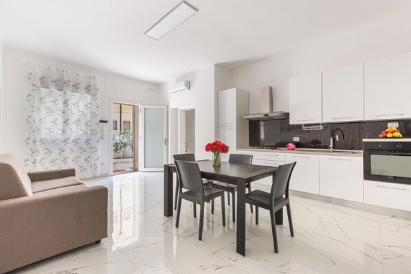 Apartment | Private kitchen - 3878 Dalie - Appartamento by Barbarhouse (Manduria)