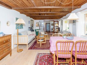 House | Dining - 9 Person Holiday Home in Lokken (Lokken)