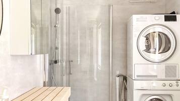 House | Bathroom