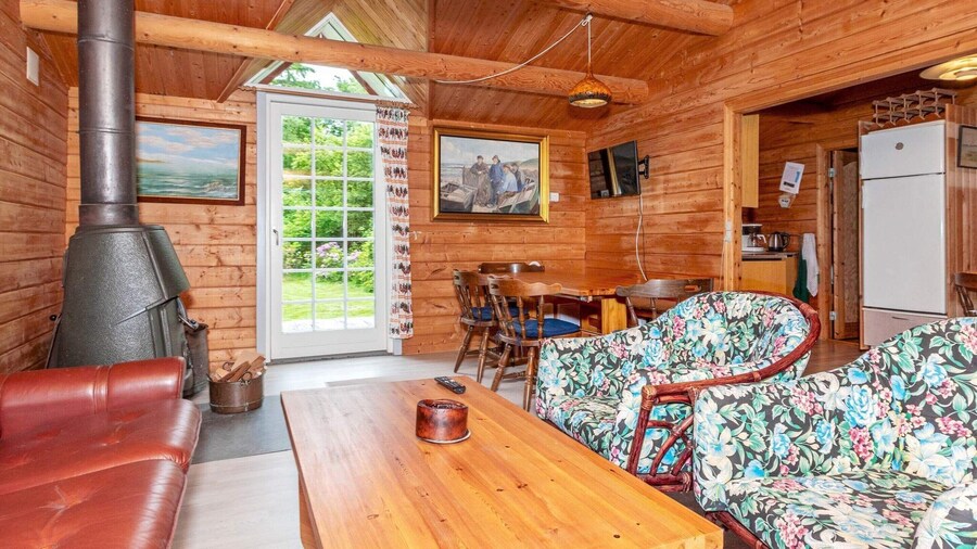 6 Person Holiday Home in Roslev