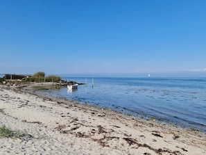 House | Water view - 5 Person Holiday Home in Hesselager (Hesselager)