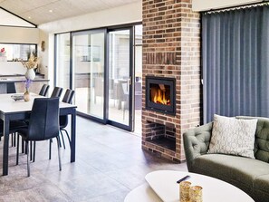 House | Dining - 10 Person Holiday Home in Hjorring (Hjørring)
