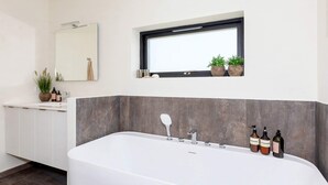 House | Bathroom - 10 Person Holiday Home in Hjorring (Hjørring)